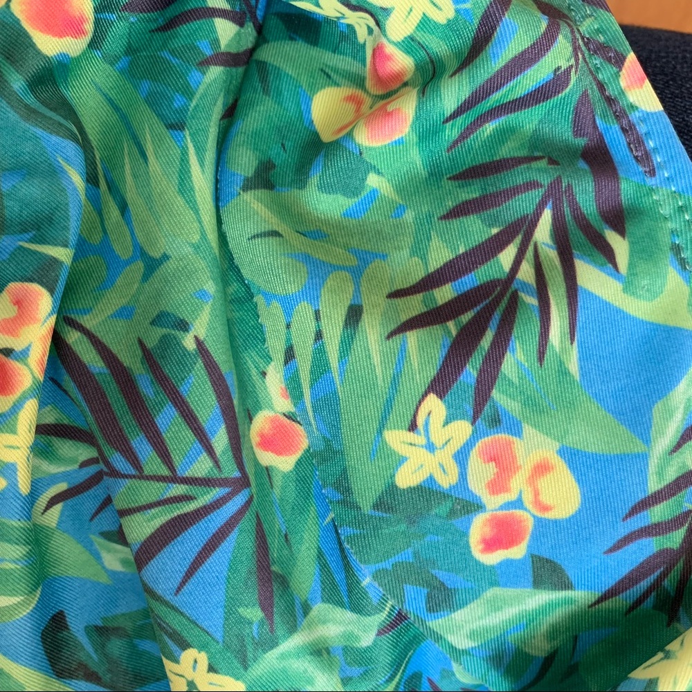 Tropical Print Ruffled Bikini Bottom - Picture 5 of 5